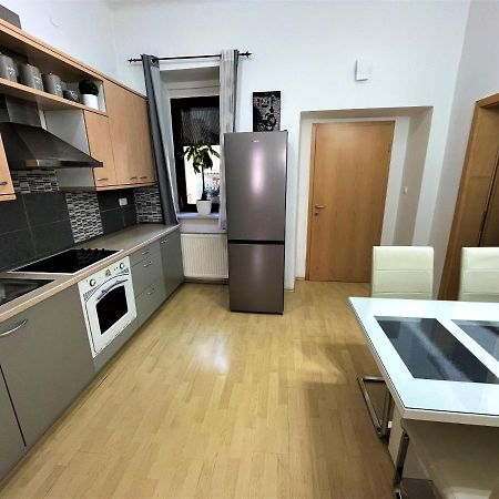 Viktorija City Center Apartment Liubliana Exterior foto